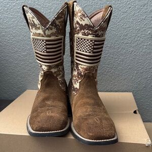 Ariat men’s camo patriotic boots